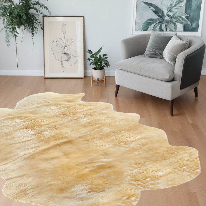 4' X 6'  Rose Pink Natural Sheepskin Area Rug