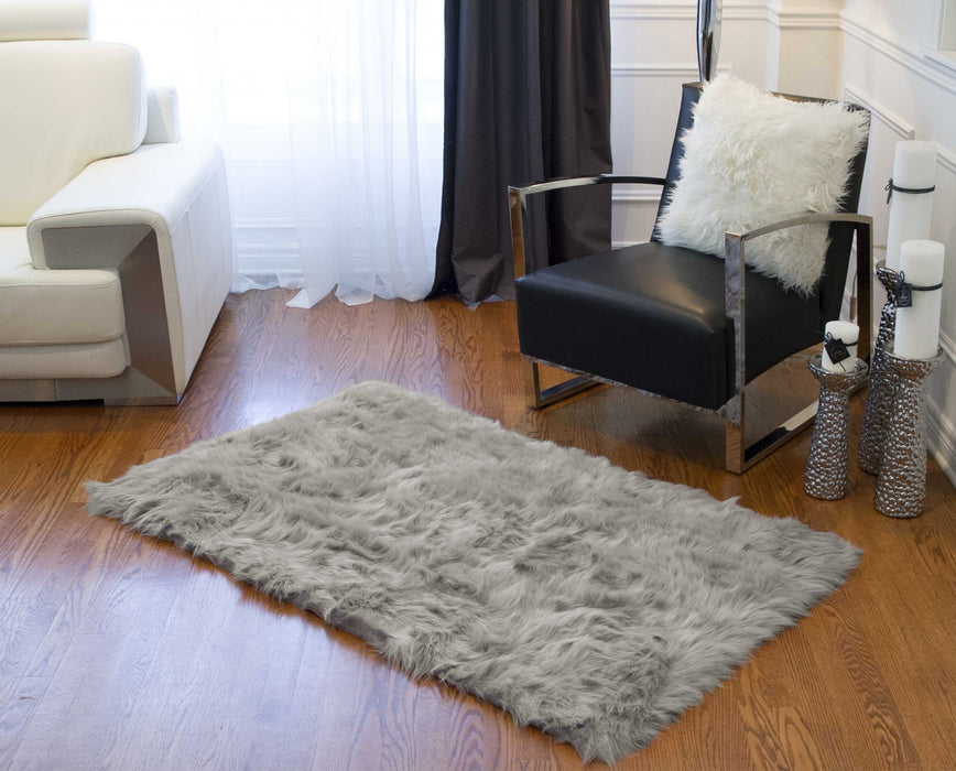 3' X 5' Gray Faux Fur Shag Area Rug