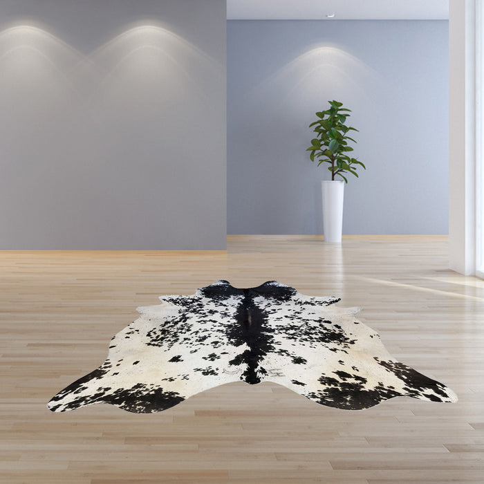 6 Ft Brown And White Brindled Cowhide Rug