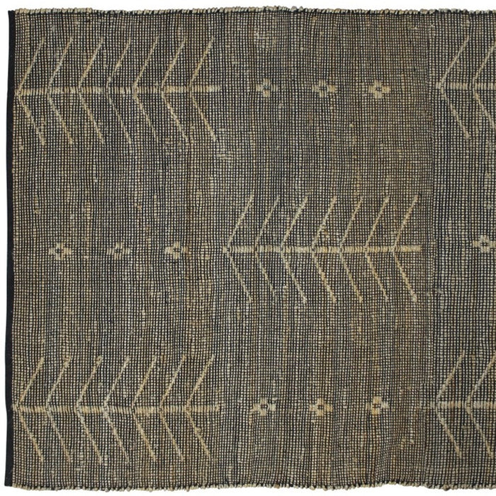 4' X 6' Beige Area Rug