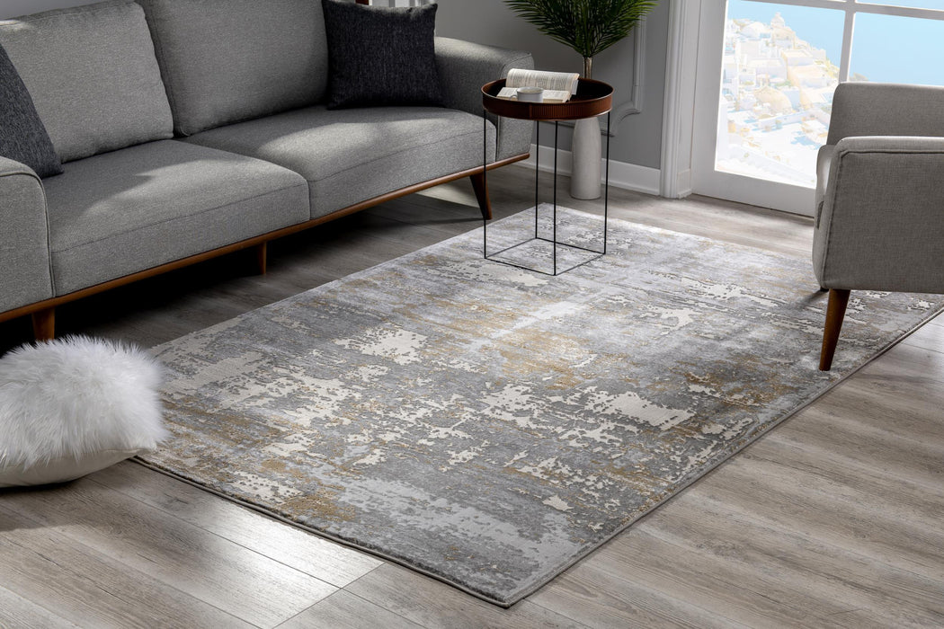 5' X 8' Beige And Gray Distressed Area Rug