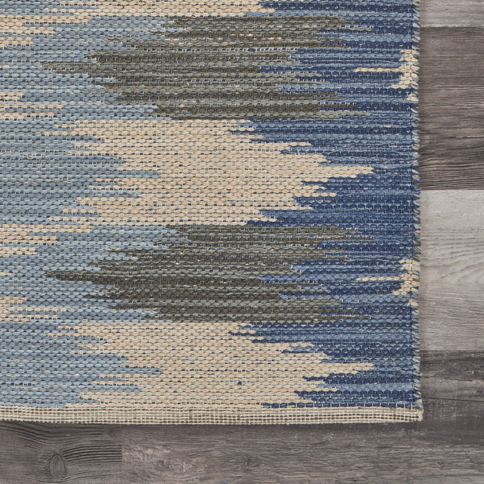 5' X 7' Blue and Cream Ikat Pattern Area Rug