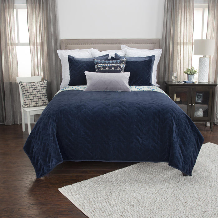 Indigo Queen 100% Cotton 300 Thread Count Dry Clean Only Down Alternative Comforter