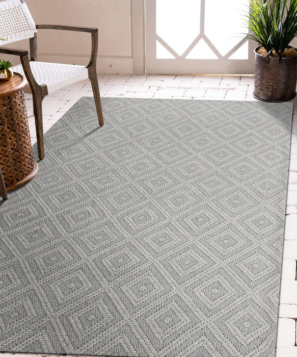 5' X 8' Gray and Ivory Geometric Hand Woven Non Skid Area Rug