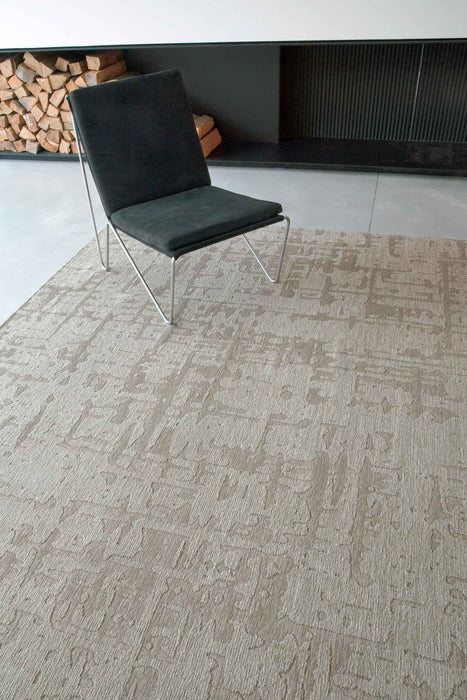 10' Gray and Beige Abstract Non Skid Area Rug