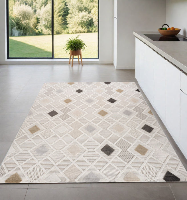 4' X 6' Cream and Beige Abstract Distressed Area Rug